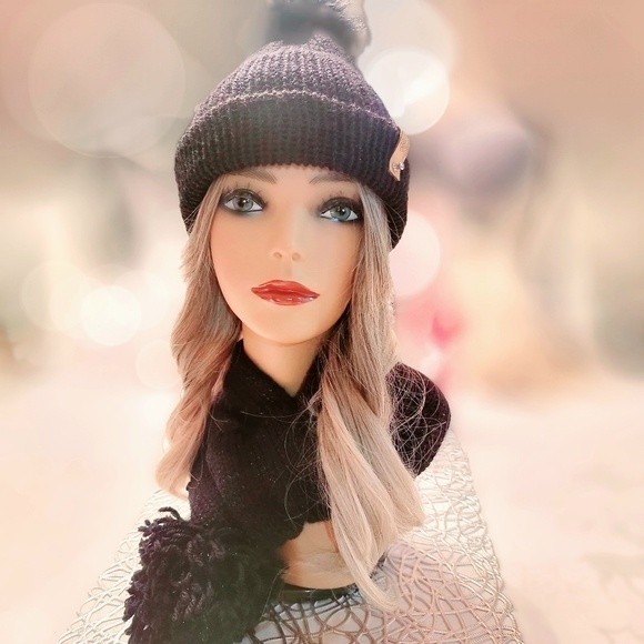 Chain Maiden Creations Handmade Black Sparkle Soft Knit Winter Hat & Scarf Set - Picture 2 of 10